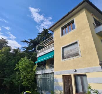 Vendo casa geminada em Sanremo